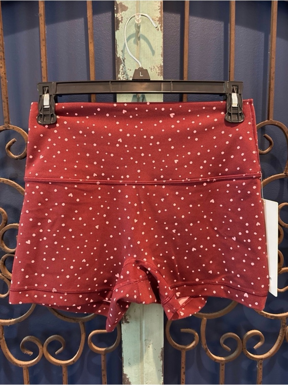 Lululemon Heart Align shorts size 8 No Line HR Short 4” Heart Scatter Dot